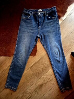 Martha By Martha Stewart Classic Midwash Skinny Jeans